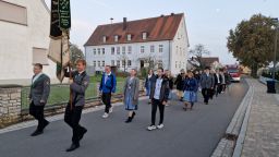 Weinfest und Königsproklamation